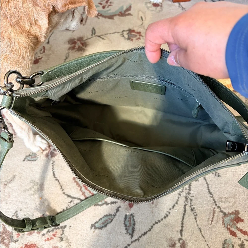 💚Coach💚 Army Green Leather Hobo Shoulder Bag - Picture 11 of 14
